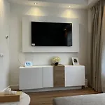 Modern Near Apartment *